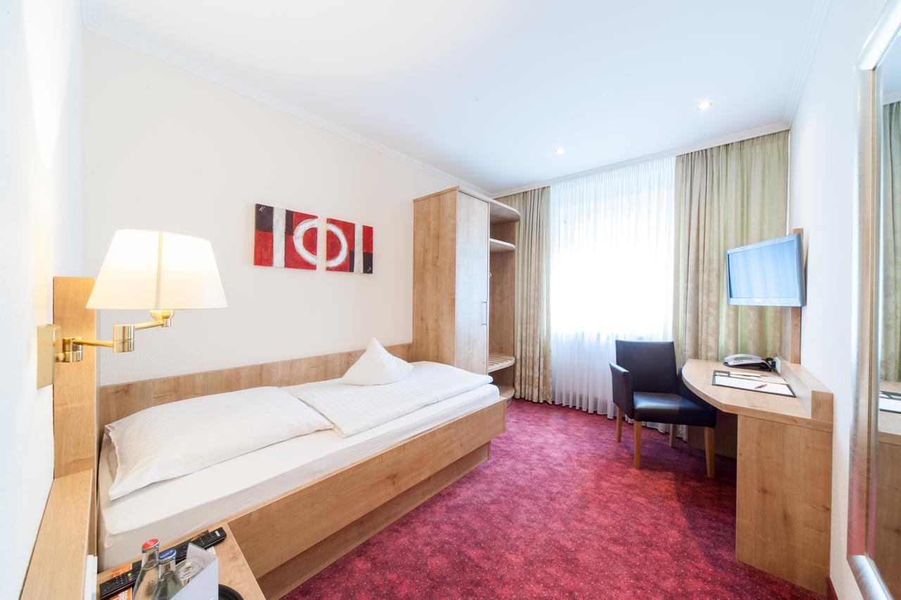 Hotel Restaurant Bullerdieck 가르브센 외부 사진