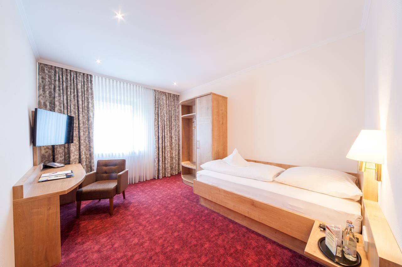 Hotel Restaurant Bullerdieck 가르브센 외부 사진